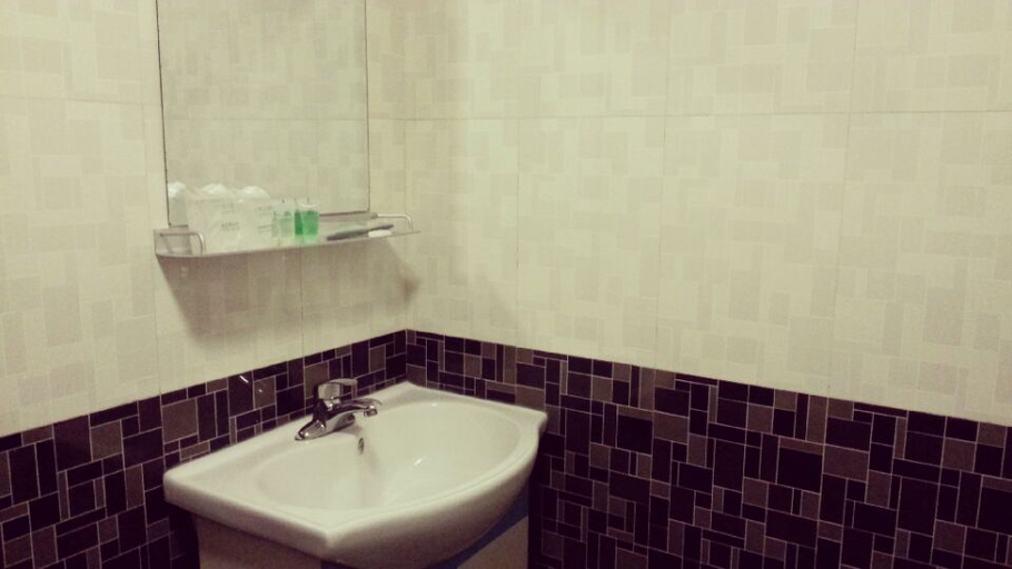 Bathroom 2, Wutong Hotel (Beijing Changping University of Petroleum), Beijing
