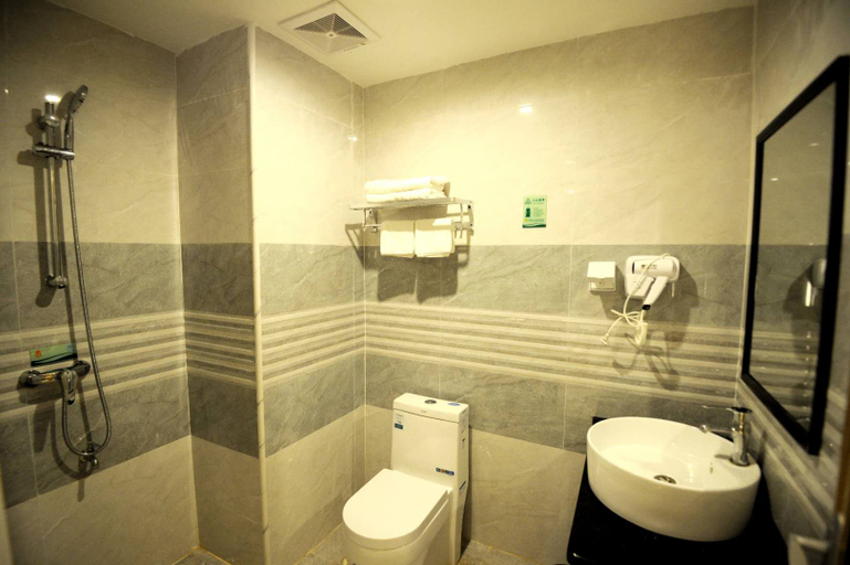 Bathroom, YILAISHI EXPRESS  BOU TIQUE HOTEL, Fangchenggang