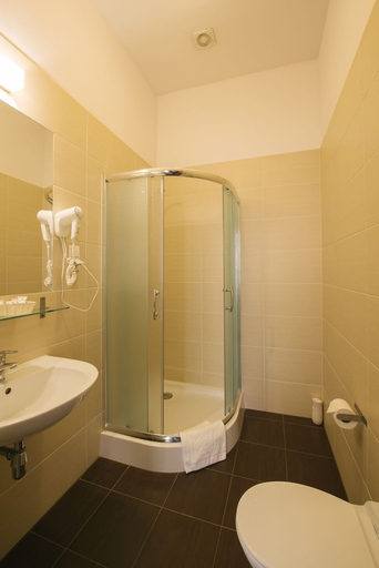 Bathroom 2, Abella Suites Apartments By Artery Hotels, Kraków City