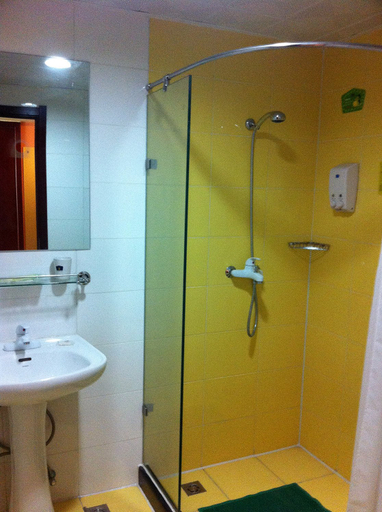 Bathroom, ning zhao Hotel (Shijiazhuang Railway University Subway Station), Shijiazhuang