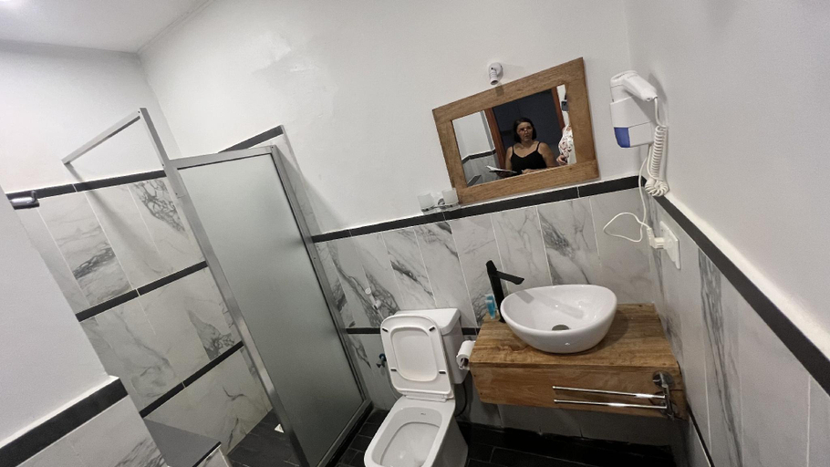 Bathroom 4, Seashore boutique hotel, Kaskazini 'B'