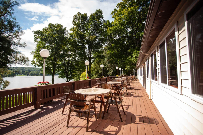 Outdoor dining 4, The Grove at White Eagle, Madison