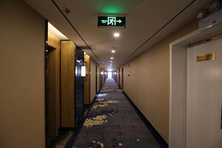 Others 2, Rebecca Hotel (Xuchang Caowei Ancient Town Pangdonglai Times Square), Xuchang