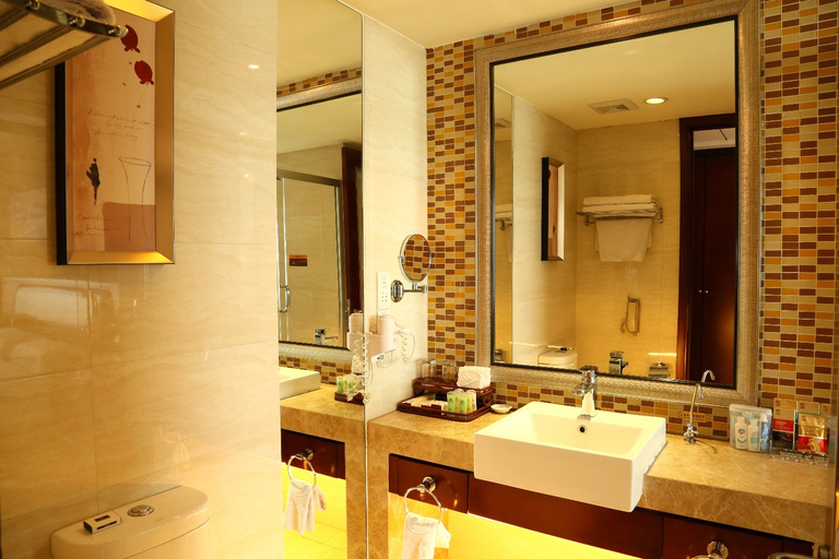 Bathroom 3, Shenghouyuan Hotel, Shuozhou