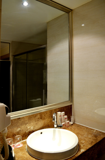 Bathroom, Jinyi Preferred Hotel (Hohhot East Railway Station Wanda Plaza Branch), Hohhot