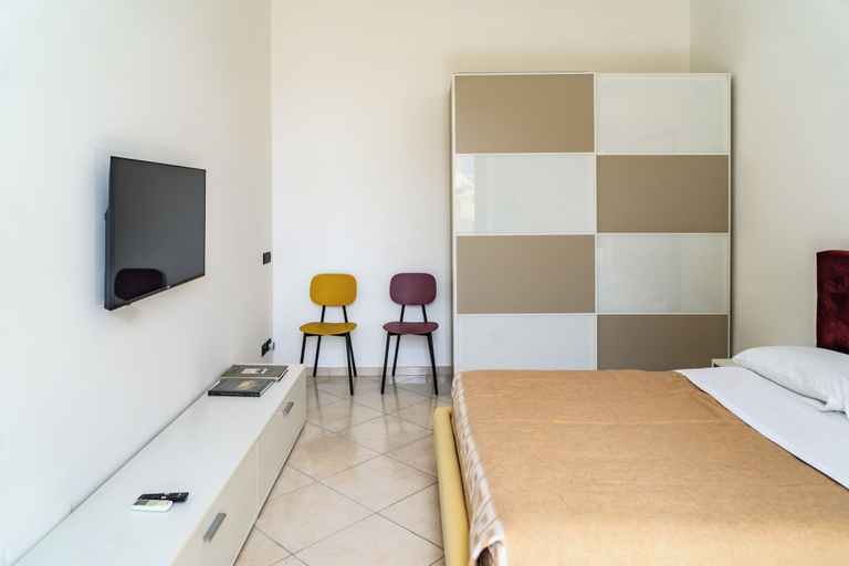Bedroom 3, Bovio Apartments, Napoli
