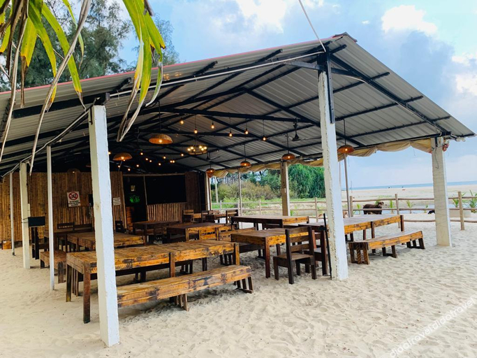 Food & Drinks 4, Sandy Shores Beachstay, Uttara Kannada