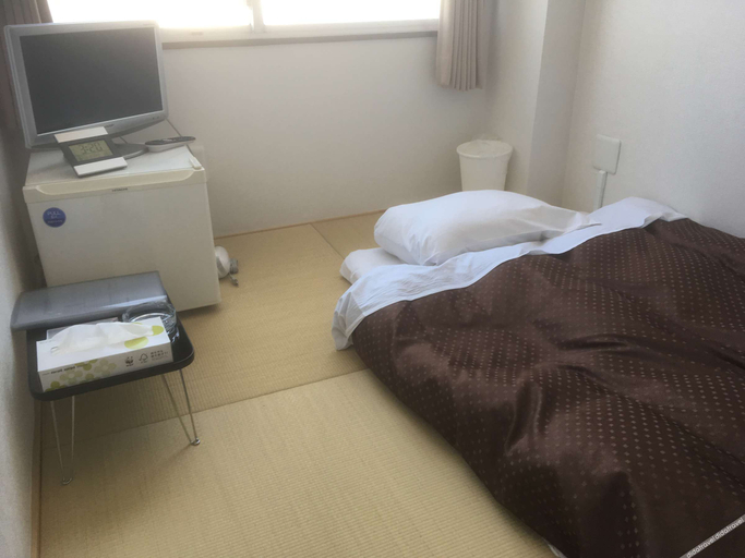 Bedroom 3, Business Hotel Akayane, Matsuyama