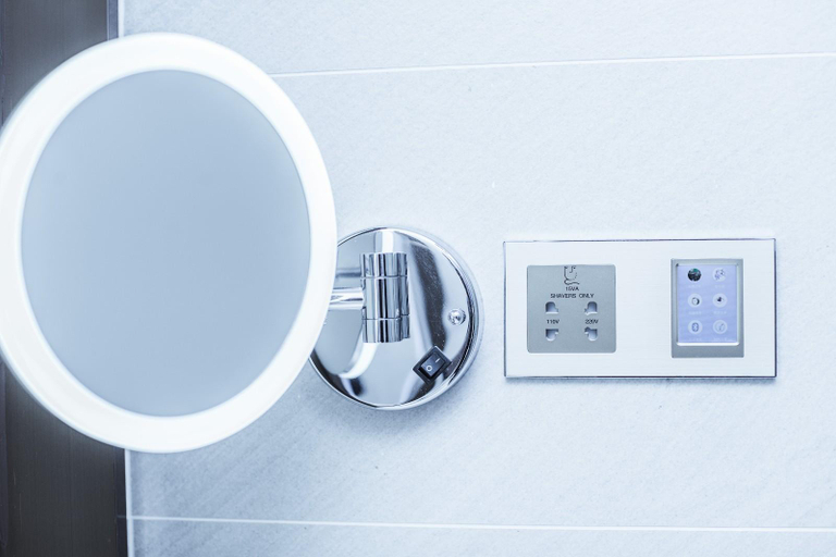 Bathroom, Lavande Hotel (Huizhou Xinyu Government Square Branch), Huizhou