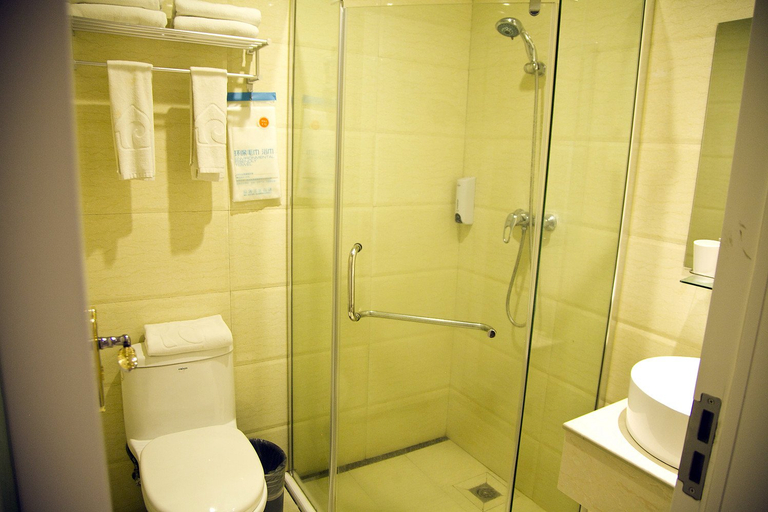 Bathroom 2, Rebo Hotel, Wenzhou