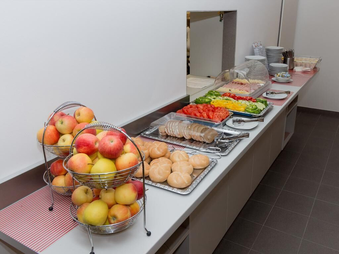 Food & Drinks 5, Win Budget B&B, Wiener Neustadt