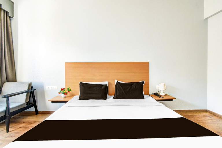 Room 3, Classic Lakdi Ka Pul, Hyderabad