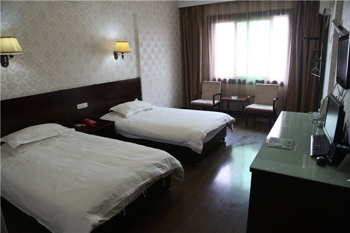 Bedroom, Tenghua Hotel(International conference and exhibitioncemer), Taizhou