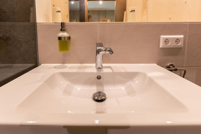 Bathroom 5, Hotel 11 Eulen, Uelzen