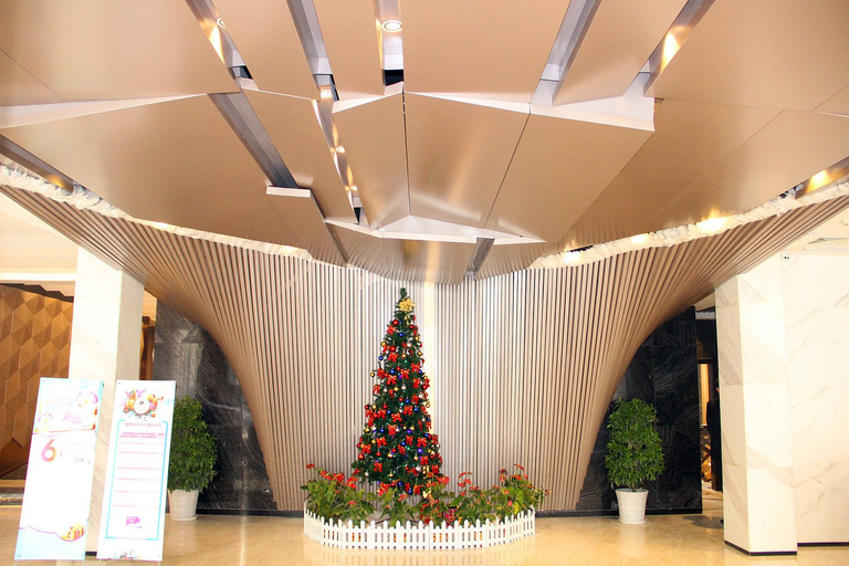 Others 3, Joy Hotel, Wuhan