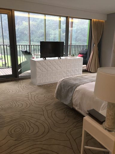 Bedroom, Hangzhou Phoenix Creative Hotel, Hangzhou