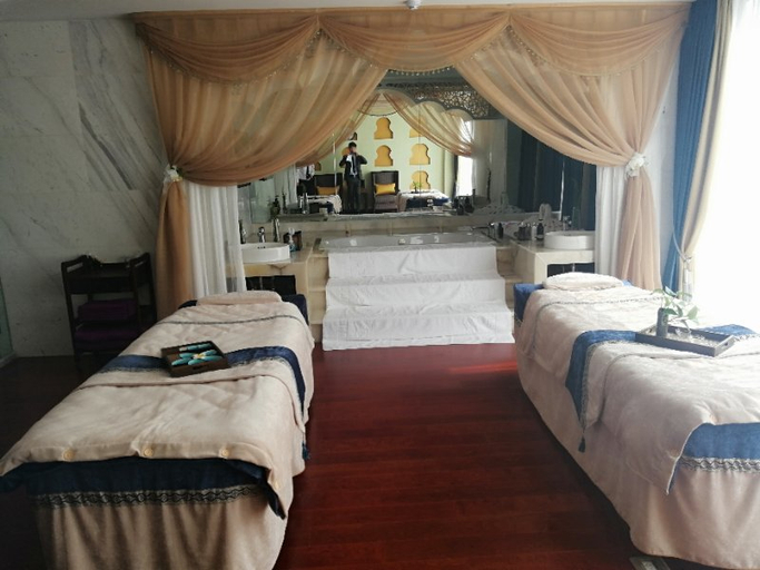 Bedroom, Grand Oriental Garden Hotel, Beijing