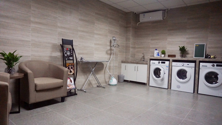 Bathroom 3, ホームイン プラスホテル(), Beijing