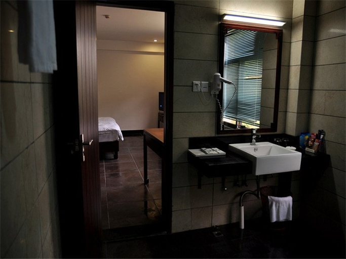 Bathroom, Xinxing Tianlushan Health Resort Hotel, Yunfu