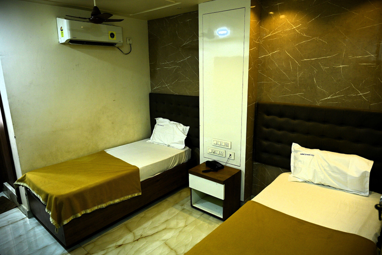 Room 3, HOTEL GRAND CITY, Krishna
