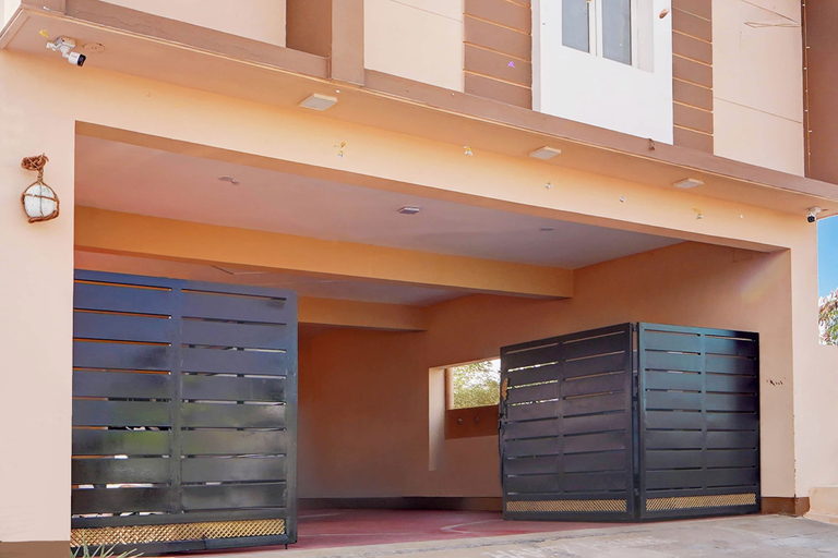 Exterior detail 5, Super Collection O Karumathampatti, Tiruppur