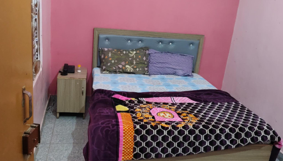 Bedroom, Avadh Hotel & Guest House Ayodhya, Faizabad