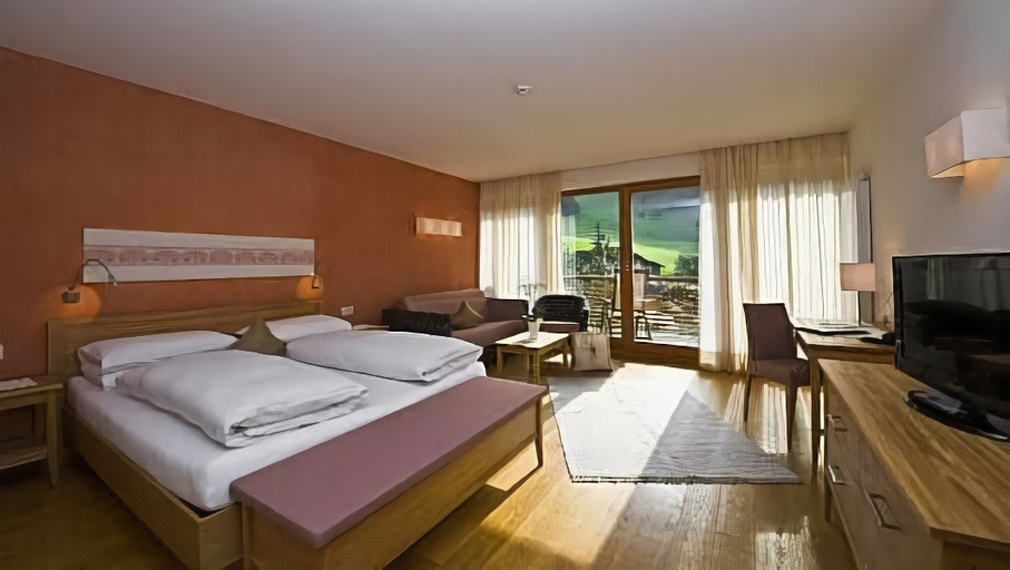 Bedroom 2, Hotel Monte Sella, Bolzano