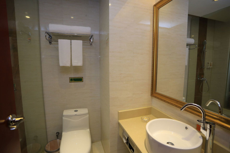 Bathroom 3, Vienna Hotel Shenzhen Bao'an Xin'an Wanda Plaza, Shenzhen