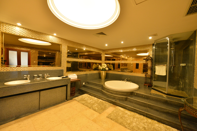 Bathroom, Oriental Zeng Hotel, Beijing