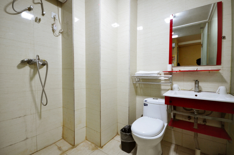Bathroom, Longfeng Hotel, Wuhan