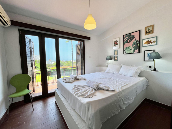 4, STAY Perla House