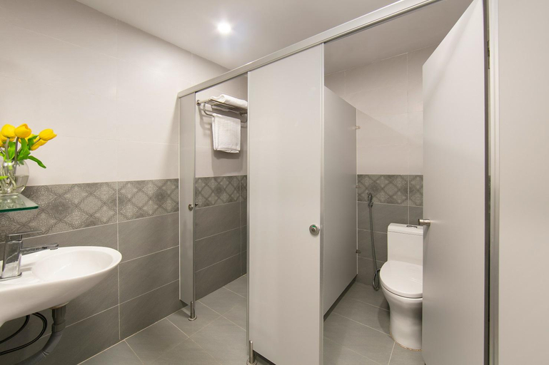 Bathroom 4, Hanoi Train Street Hostel, Hoàn Kiếm