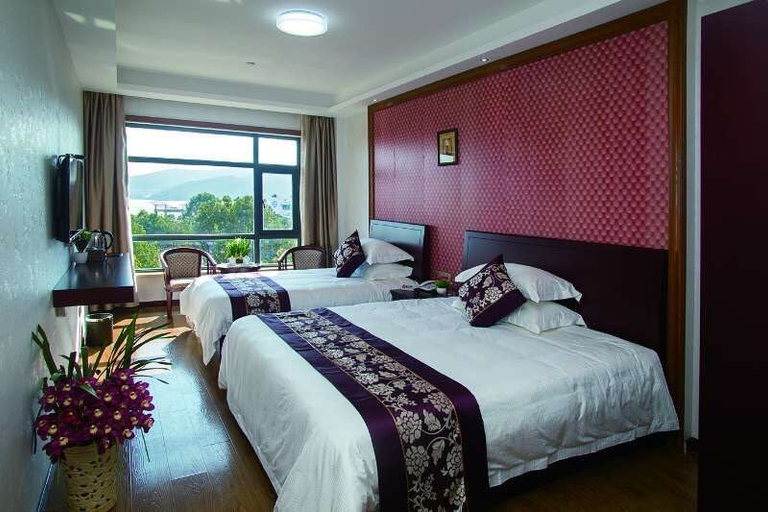 Bedroom 2, Daishan xianzhou seaview hotel, Zhoushan