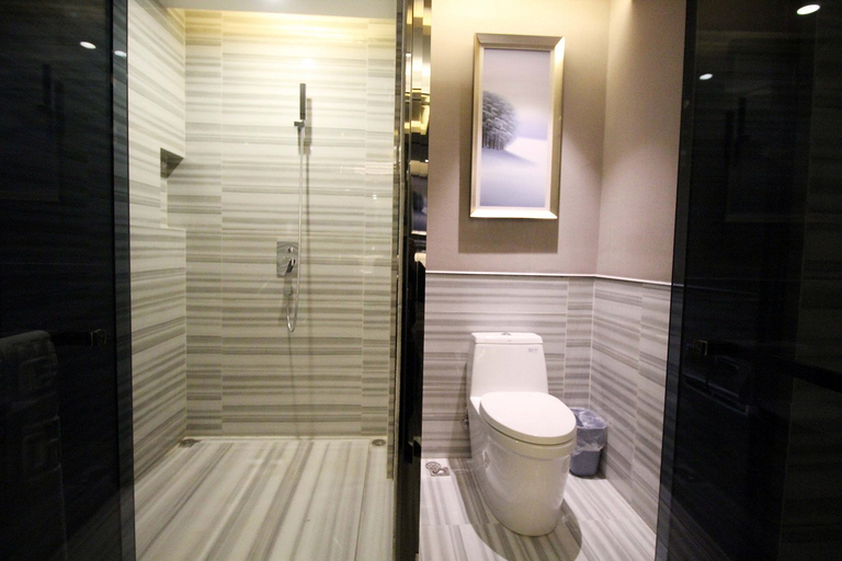 Bathroom 2, Jiujinag Tianyue Hotel, Jiujiang