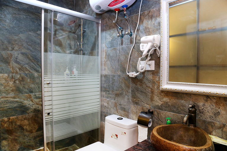 Bathroom, Shenzhen Jiaochangwei European castle Homestay, Shenzhen