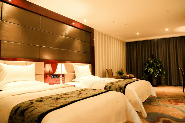 Bedroom, Lishui Zhidu Hotel, Ili Kazakh
