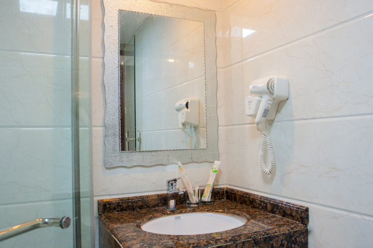 Bathroom 4, Prospect Hotel, Nantong