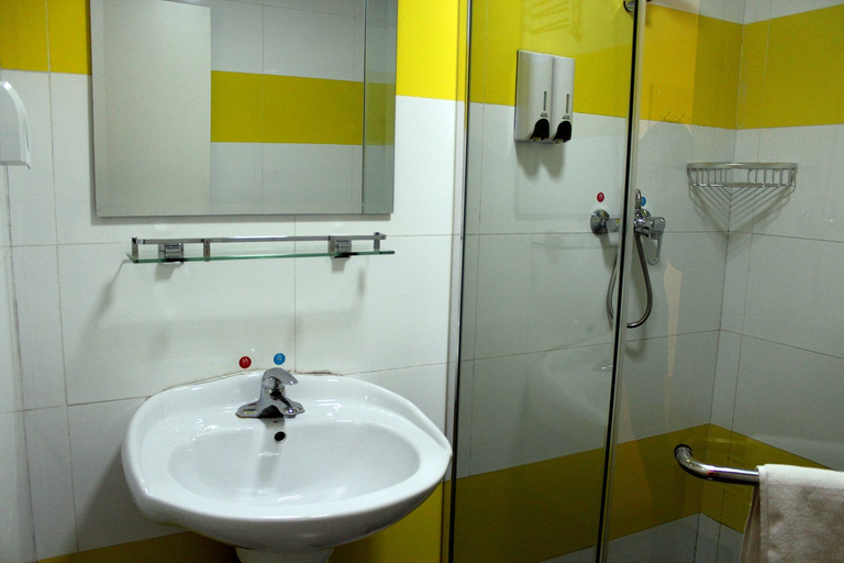 Bathroom 4, 7Days Inn Chain Hotel (Tianjin Dongli Development Zone Light Rail Station), Tianjin