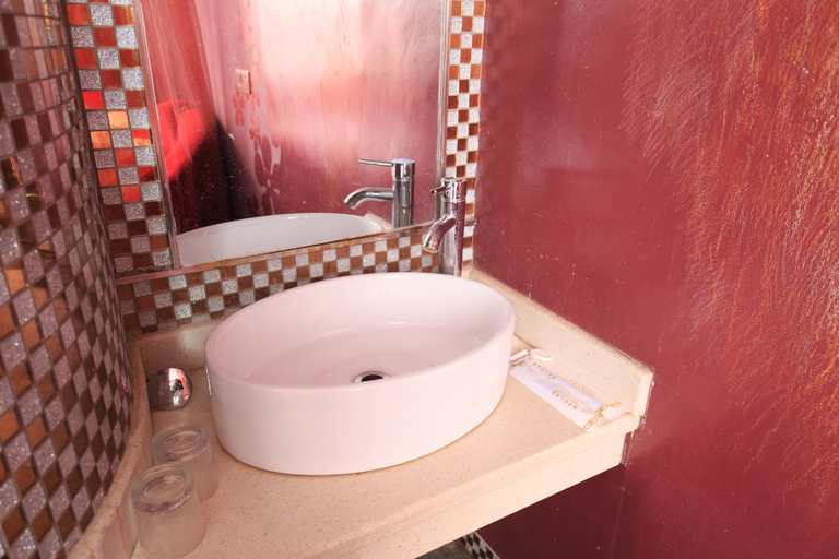 Bathroom 4, Guests City Daren Theme Hotel, Laibin