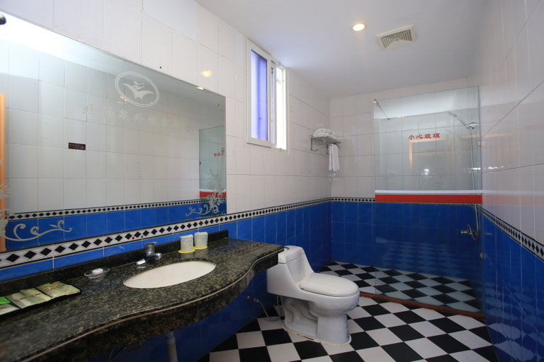 Bathroom 3, Quanlai Hotel, Chongqing