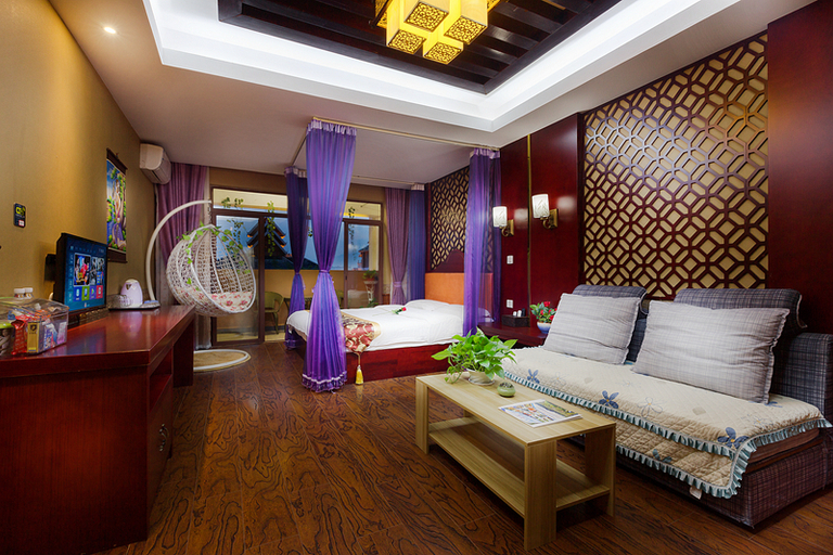 Bedroom 2, King Hong Weijingna, Xishuangbanna Dai