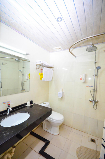 Bathroom 3, Super 8 Hotel (Suning Plaza RT-Mart), Lianyungang