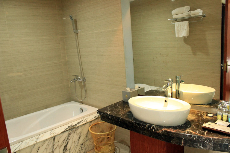 Bathroom 5, Banwan Hotel, Enshi Tujia and Miao