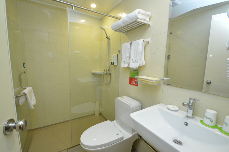 Bathroom, Vatica Hotel Nanjing Forestry University Xinzhuang Metro Station, Nanjing