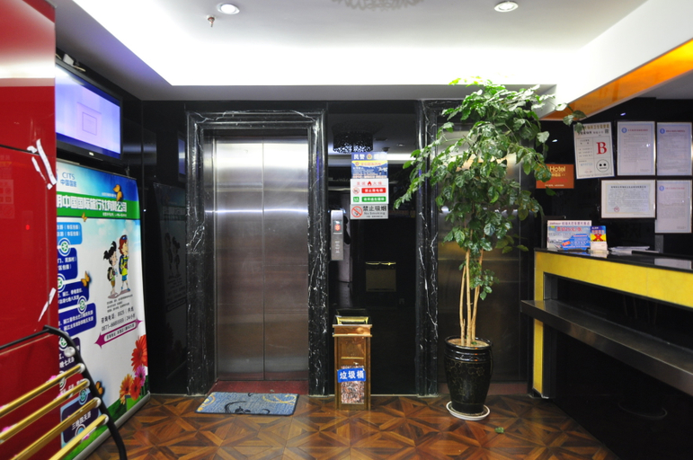 Others 4, ホテル（）, Kunming