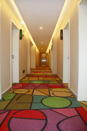 Others 4, Shell Hotel Banbishan Town, Chengde