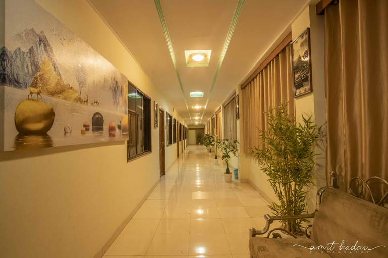 Others 5, Hotel Dollar, Kachchh