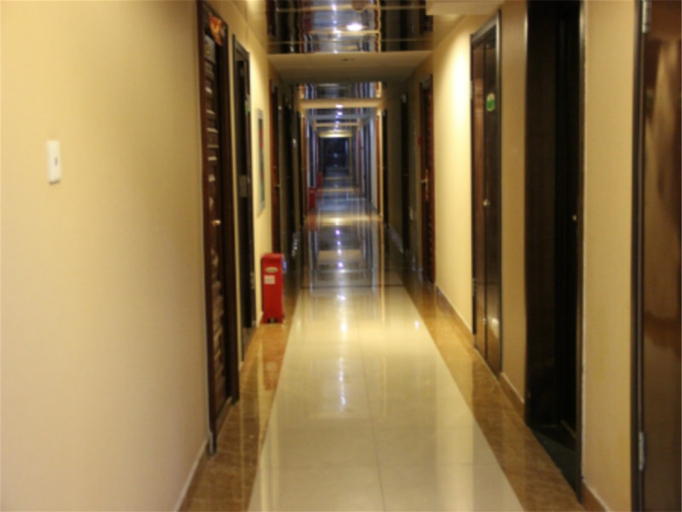 Others 4, City Apartment, Beijing