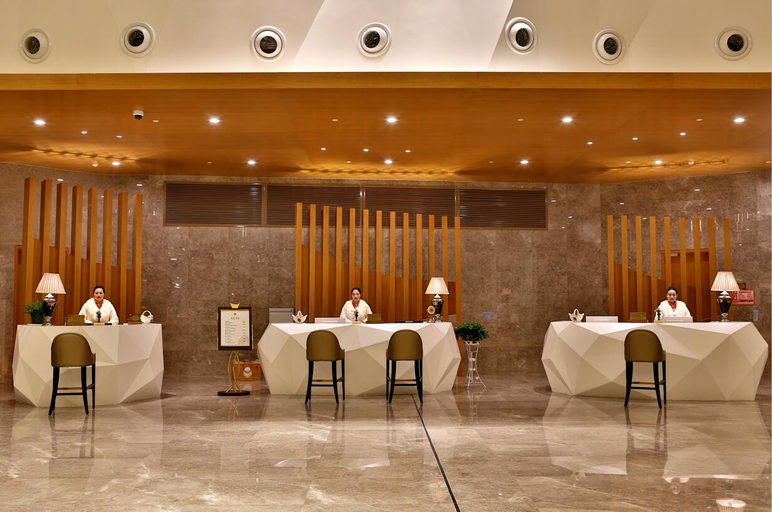 Food & Drinks, Xingchen Tianyuan Grand Hotel, Qiannan Buyei and Miao