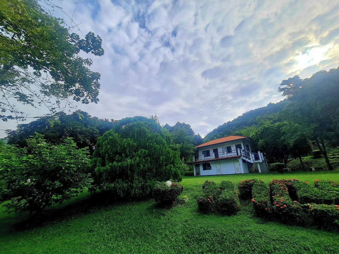 Property grounds 2, Mountain Front Family Home Big Balcony For 4 Rare Birds, Bikes, Kaeng Krachan
